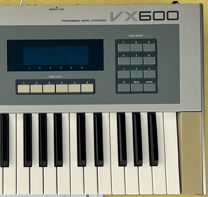 Akai-VX600